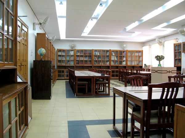 Library 5